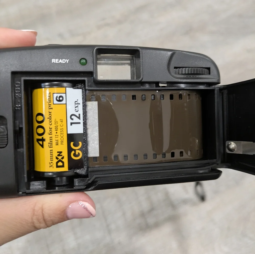 Easy Shot ES17 CC Focus Free Point And Shoot Film Camera
